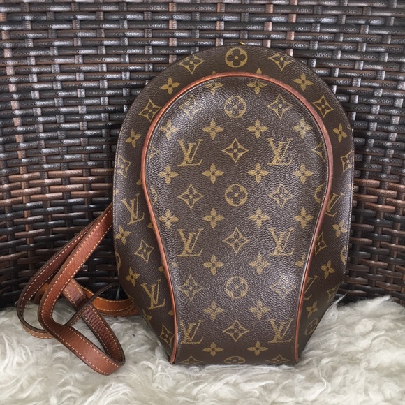 Authentic Louis Vuitton
Ellipse Backpack Monogram Canvas - Picture 2 of 16